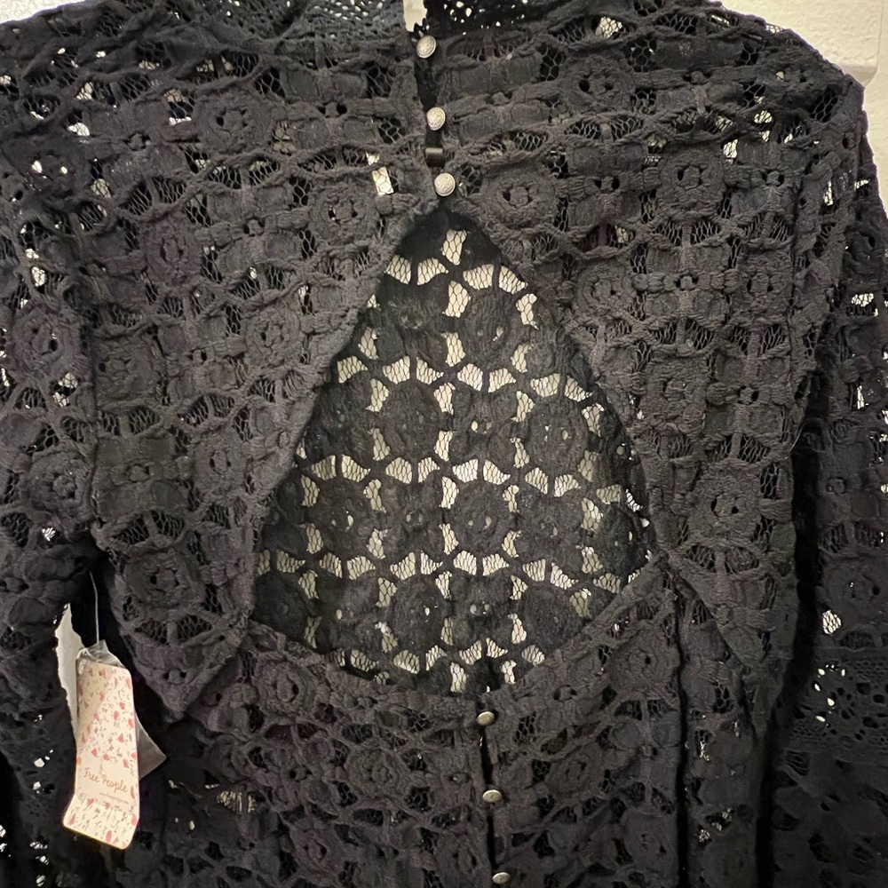 Knit, back cut, top - Picture 2 of 9